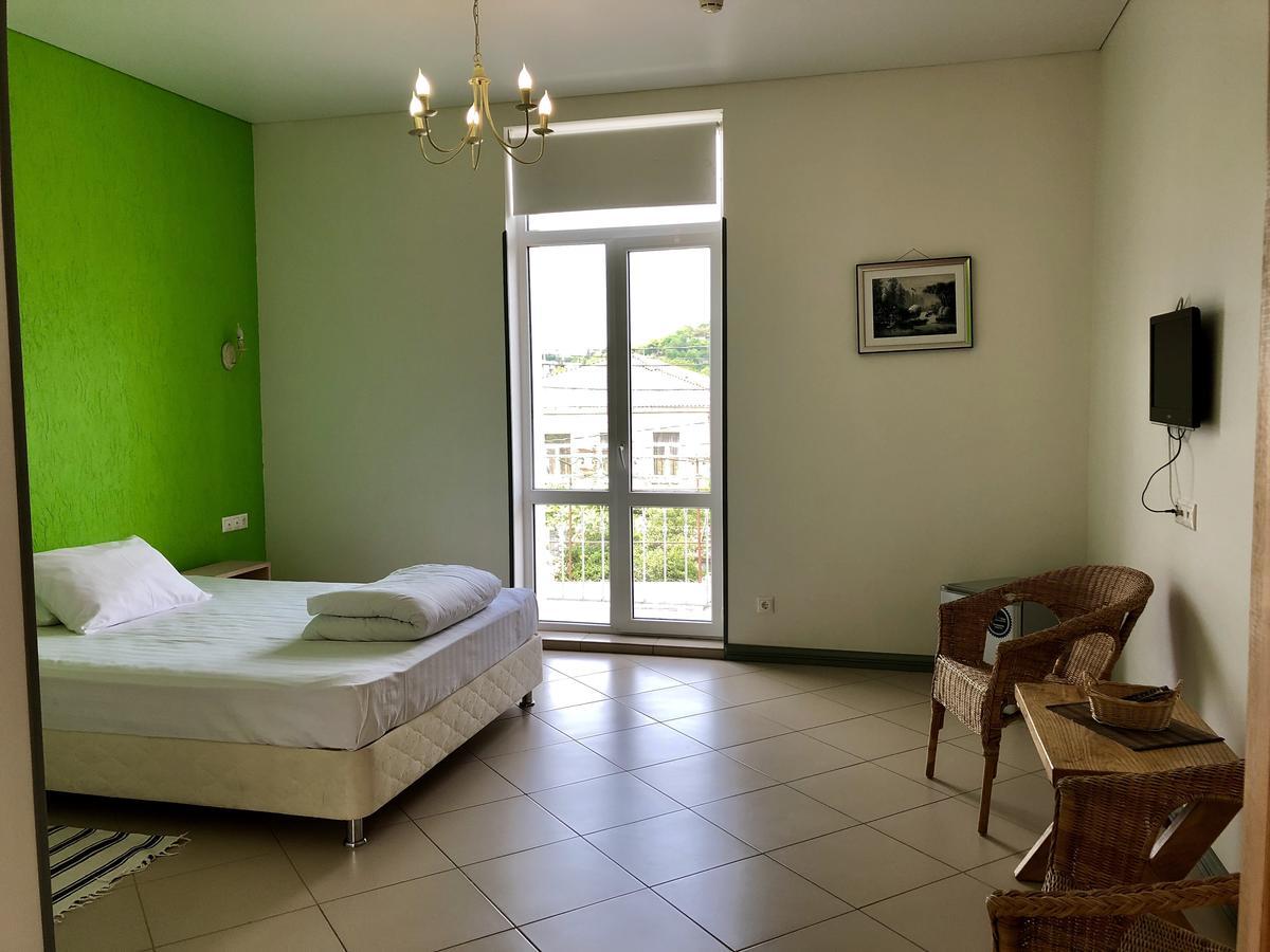 Heliopark Gora Bagrata Hotel Suchumi Zewnętrze zdjęcie